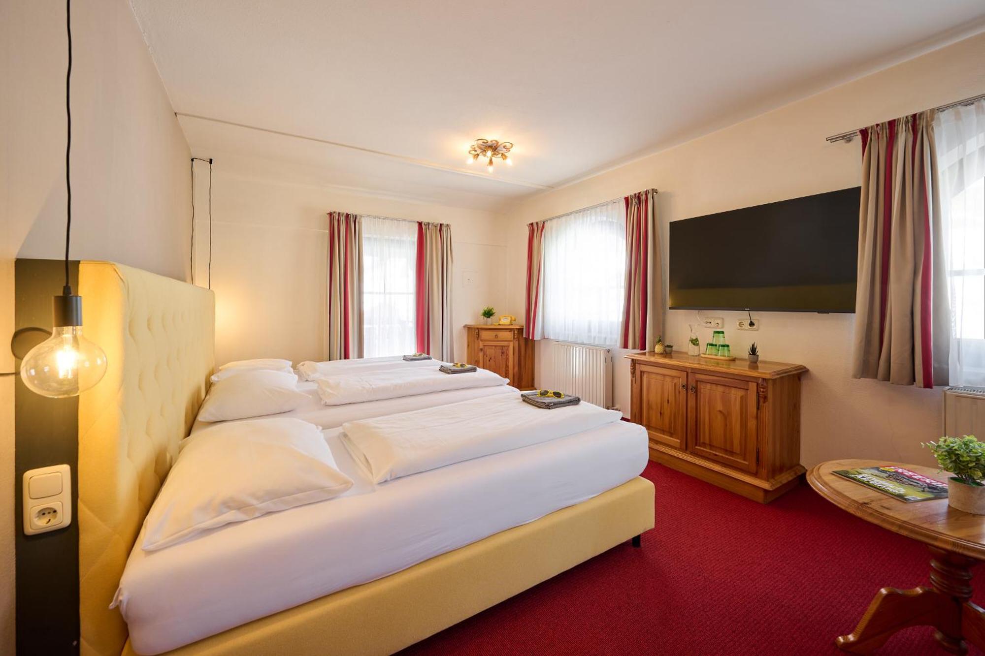 Boutique House Happyellow Saalbach-Hinterglemm Bagian luar foto