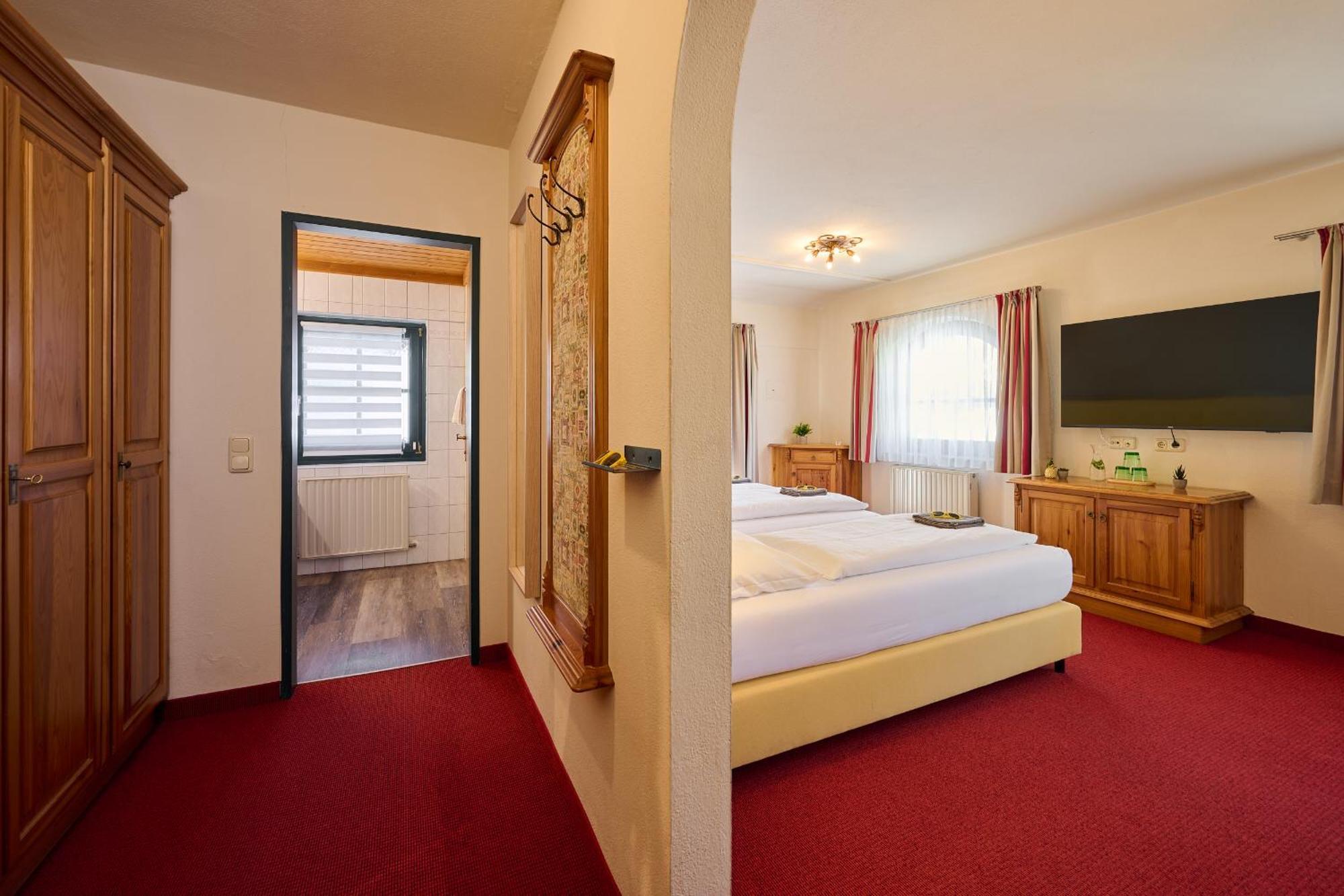 Boutique House Happyellow Saalbach-Hinterglemm Bagian luar foto