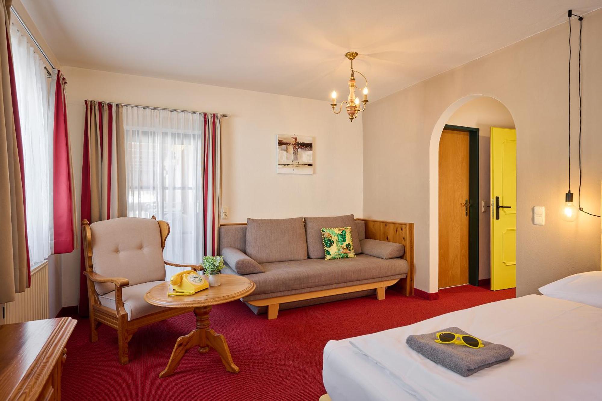 Boutique House Happyellow Saalbach-Hinterglemm Bagian luar foto