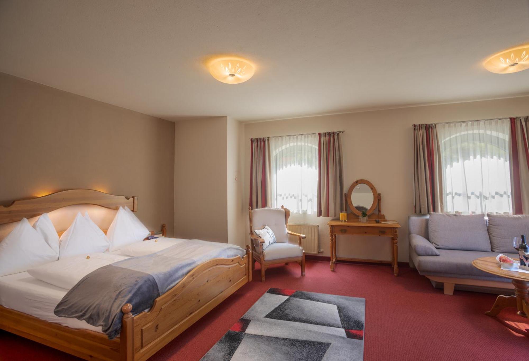 Boutique House Happyellow Saalbach-Hinterglemm Bagian luar foto